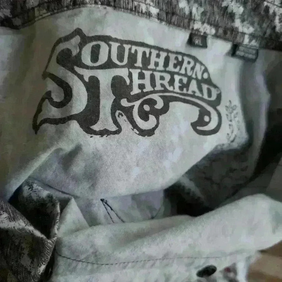 Men's Southern Thread Pearl Snap - Picture 7 of 7